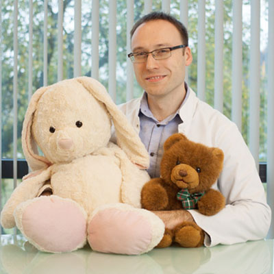 Dr. Adrian Litewka, pediatric surgeon,resident